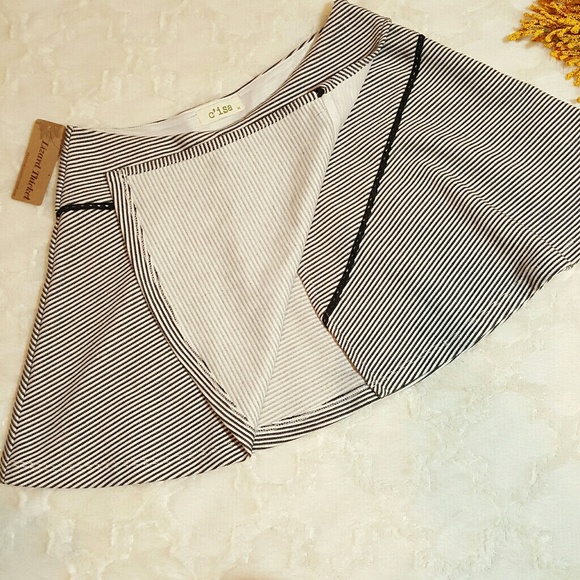 C'isa Boutique Mini Skirt size M - Picture 2 of 6